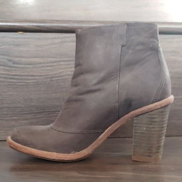 Timberland Brown Ankle Boots - Picture 10 of 12